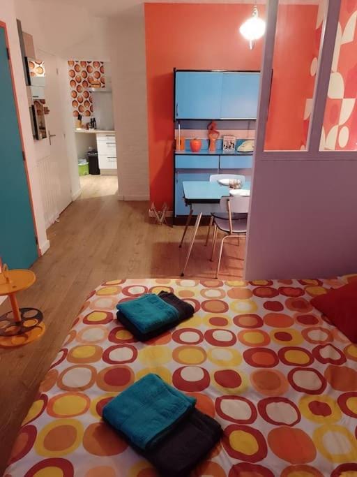The Seventies Appart rétro (proche gare et centre ville) Apartment in Amiens