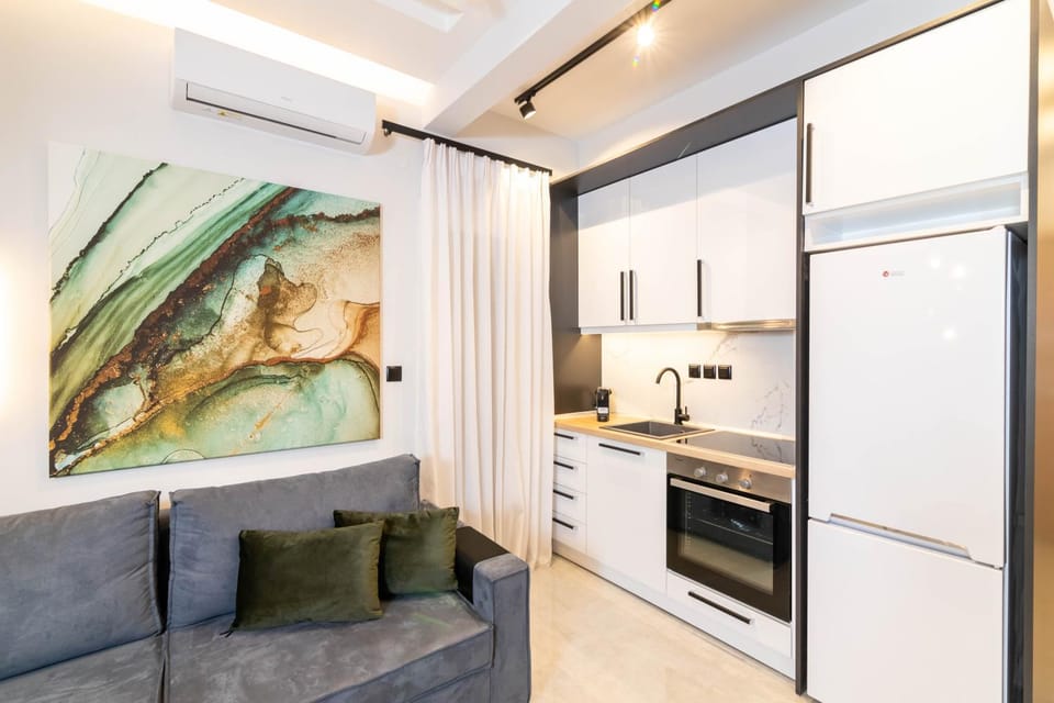 Kitchen or kitchenette, Living room
