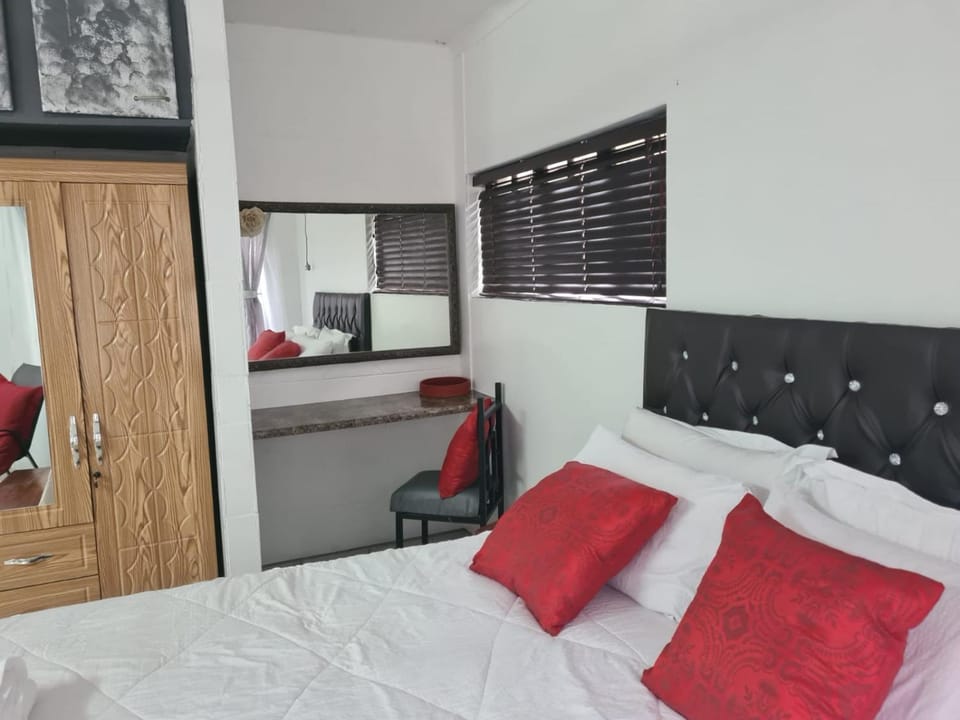 Chantelle's Overnight Room Vacation rental in KwaZulu-Natal