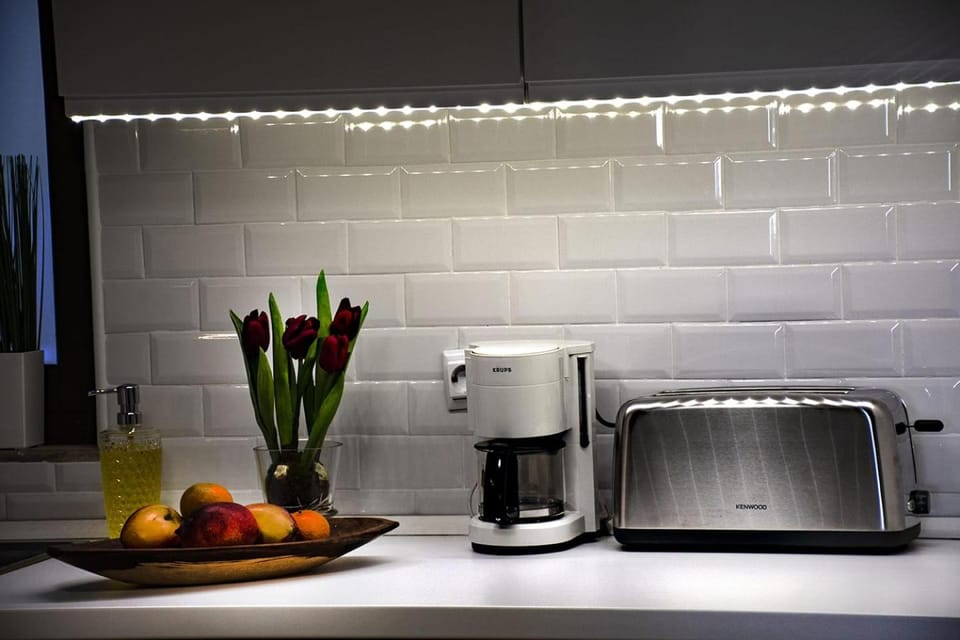Coffee/tea facilities, Kitchen or kitchenette, Communal kitchen, toaster