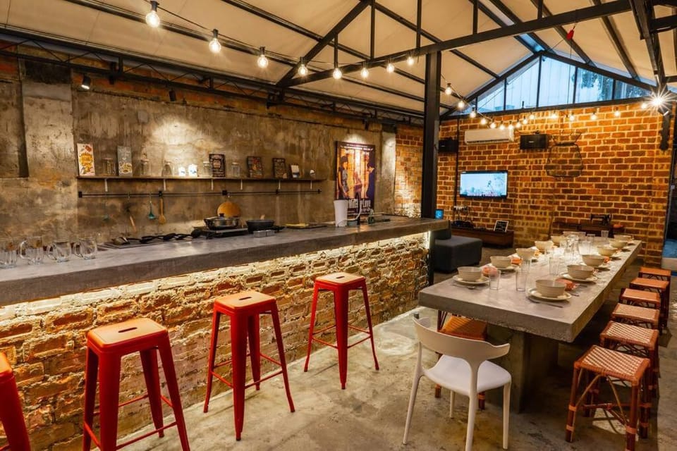 Lounge or bar, Dining area, kitchen