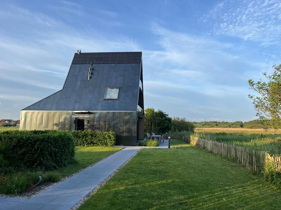 Property building, Summer