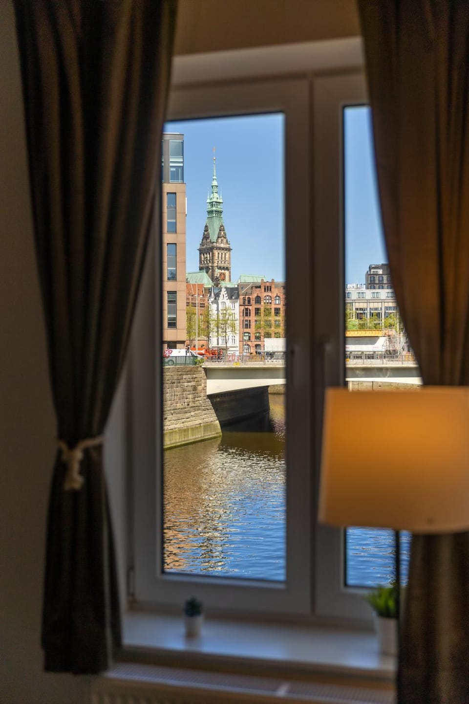 Bedroom, Landmark view