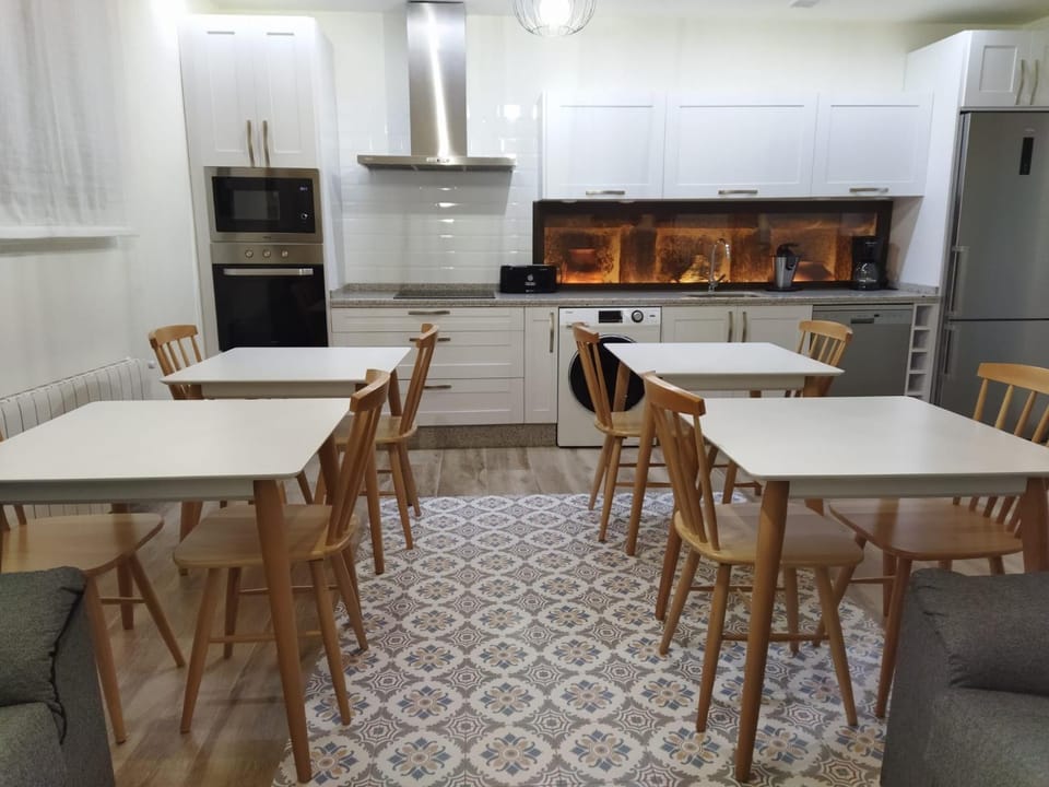 Communal lounge/ TV room, Kitchen or kitchenette