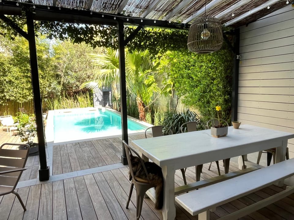 Patio, Day, Garden, View (from property/room), Balcony/Terrace, Dining area, Garden view, Pool view, Swimming pool
