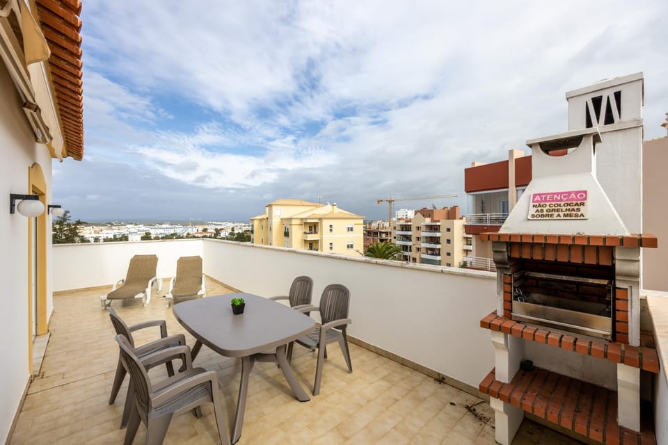 Balcony/Terrace, Balcony/Terrace