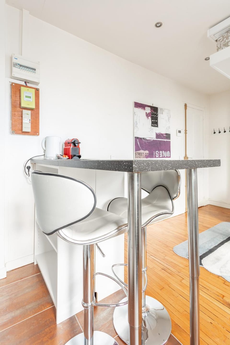 Paris Eiffel Studio Apartment in Paris