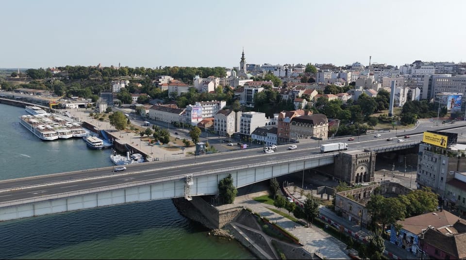 Property building, Nearby landmark, Neighbourhood, Natural landscape, Bird's eye view, City view, River view, Street view
