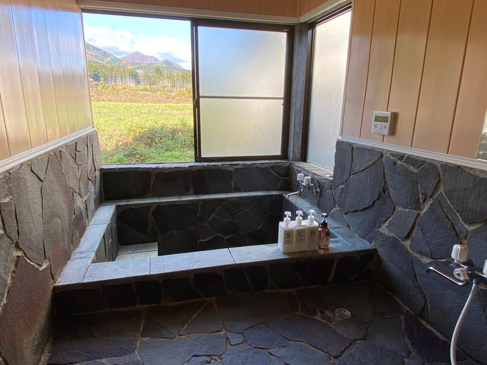 焚き火と満点の星空にBBQ貸切コテージｃ棟 House in Japan