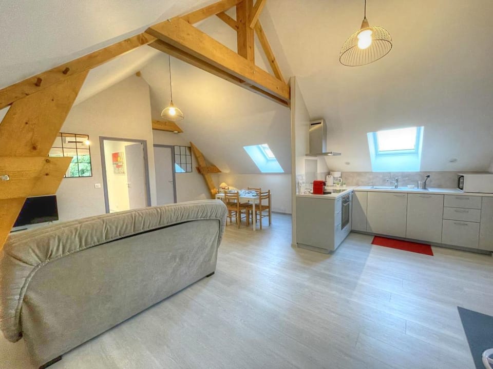 Gîte Moderne avec Climatisation - Val de Loire - FR-1-381-523 House in Centre-Val de Loire