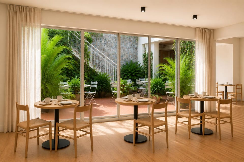 Lounge or bar, Breakfast