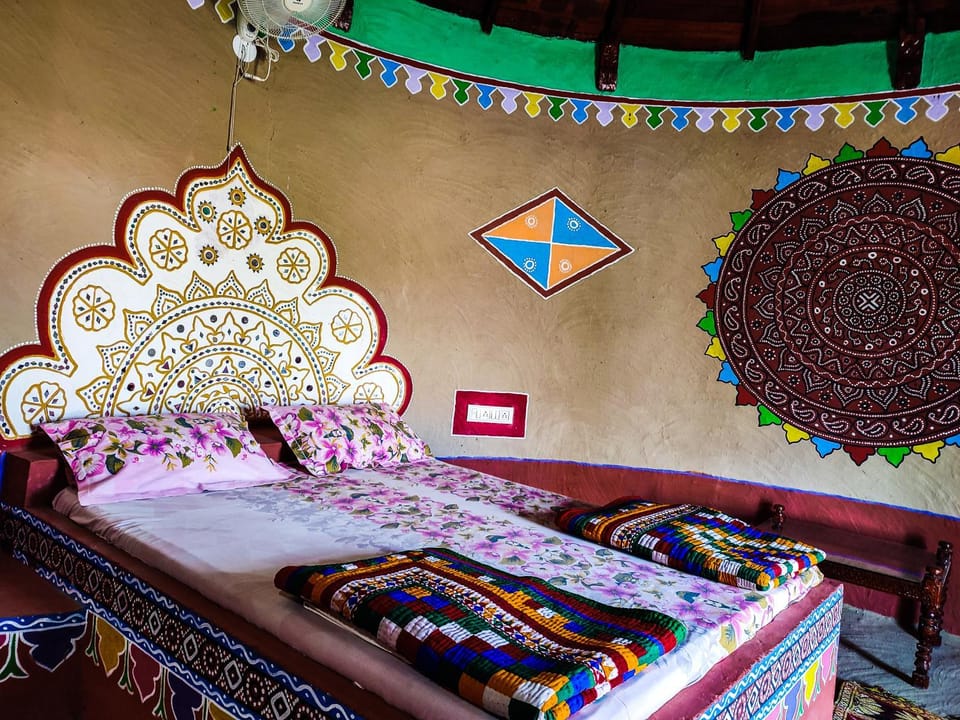 Bed, Photo of the whole room, Bedroom