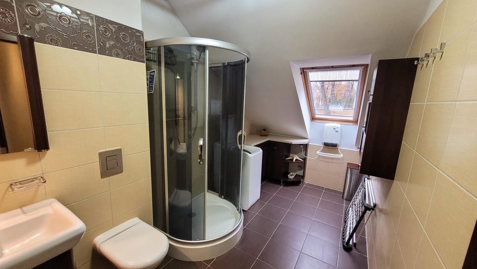 Shower, Bathroom, washing machine