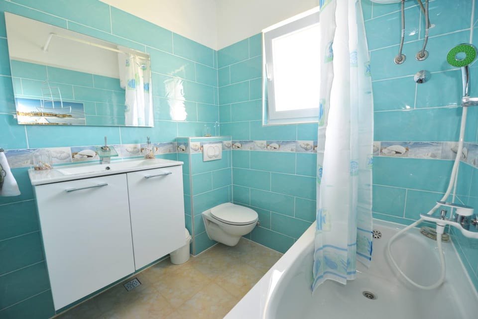 Toilet, Bathroom, Bath, towels