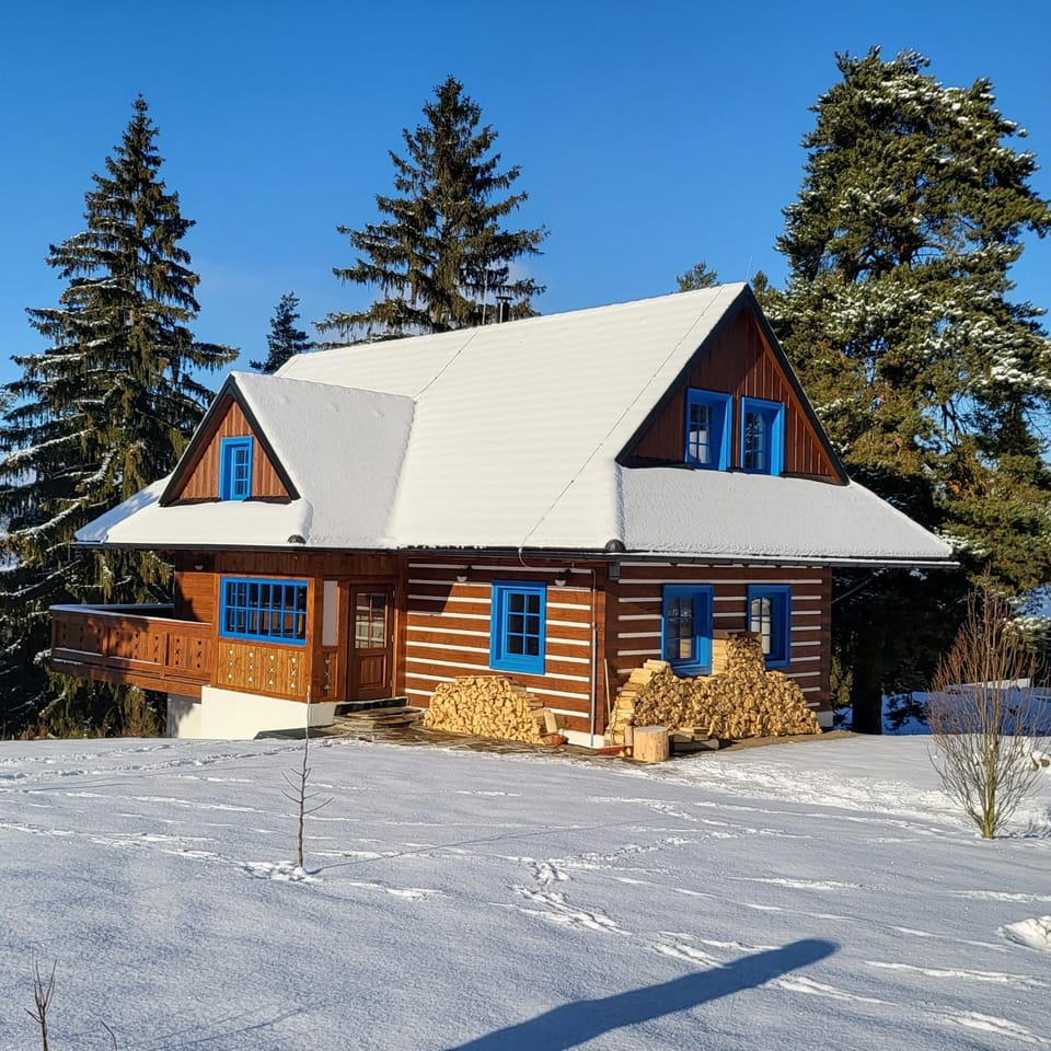 Property building, Natural landscape, Winter