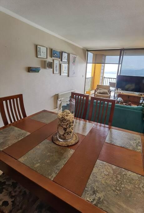 TV and multimedia, Dining area