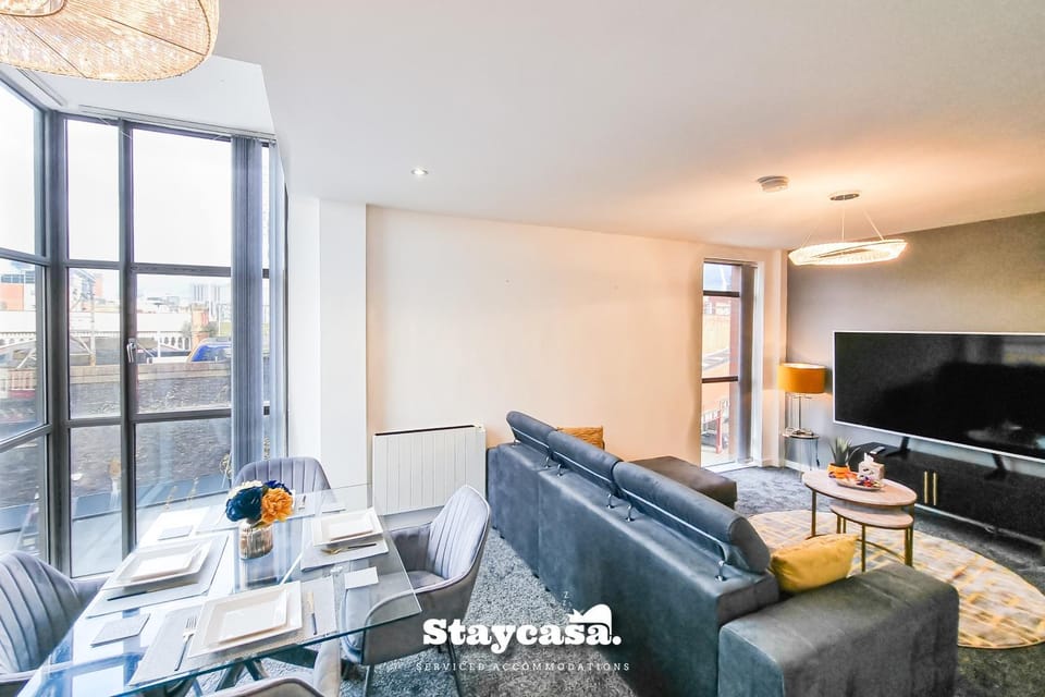 Luxury Deansgate Apt Canal View & Free Parking Apartment in Salford