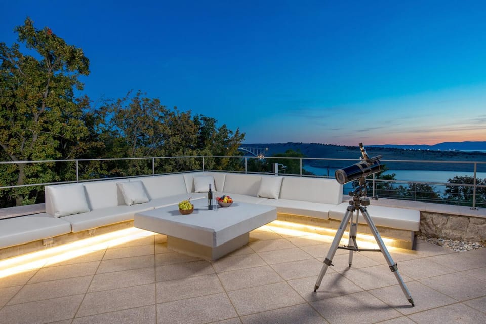 Balcony/Terrace, Balcony/Terrace, Seating area, Sea view