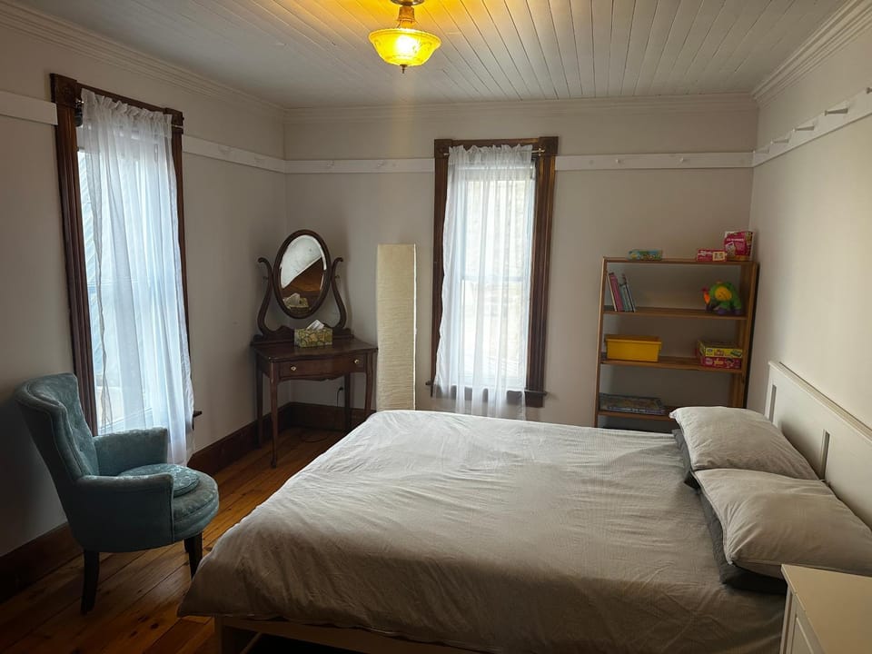 Bed, Bedroom
