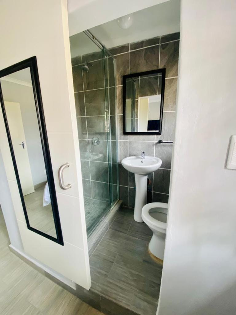 6 the Curve Unit 4 Apartment in Johannesburg