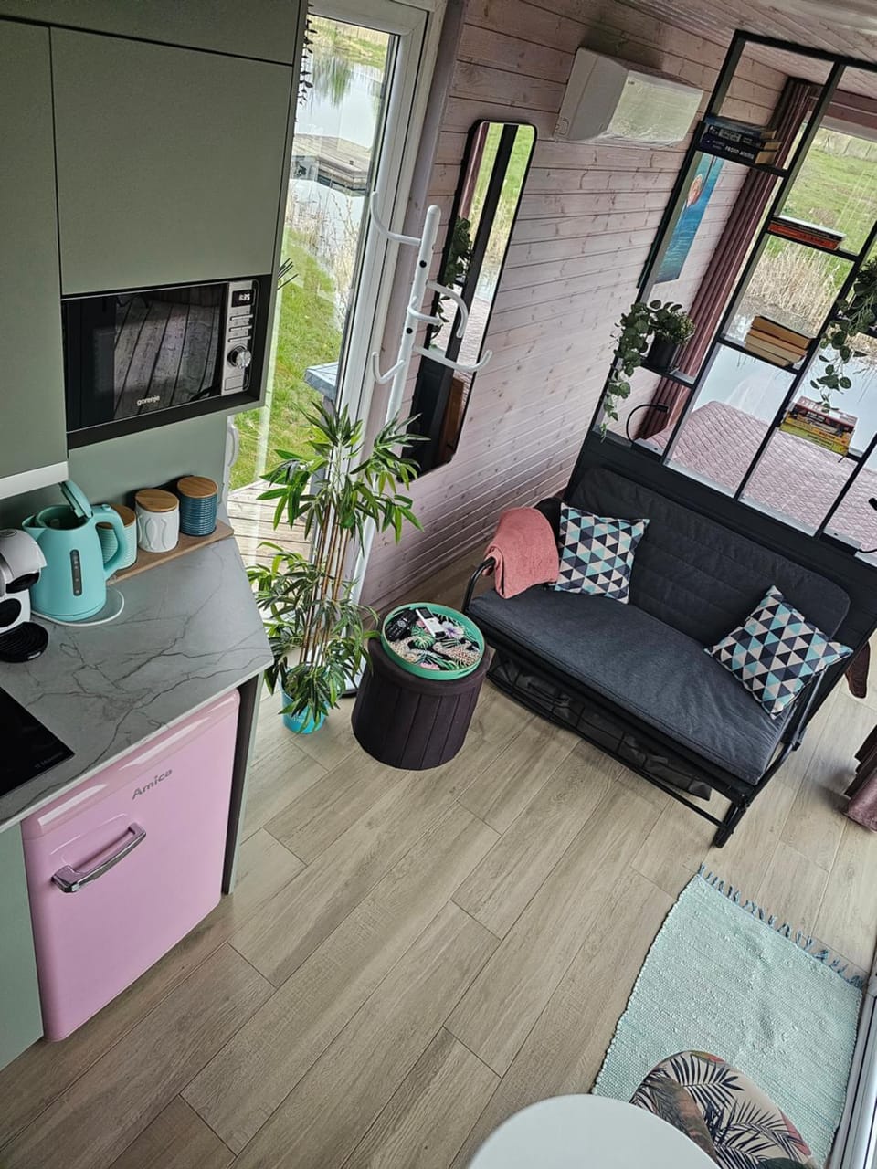 Vaitų Riešutynė - Small shipping container house House in Lithuania