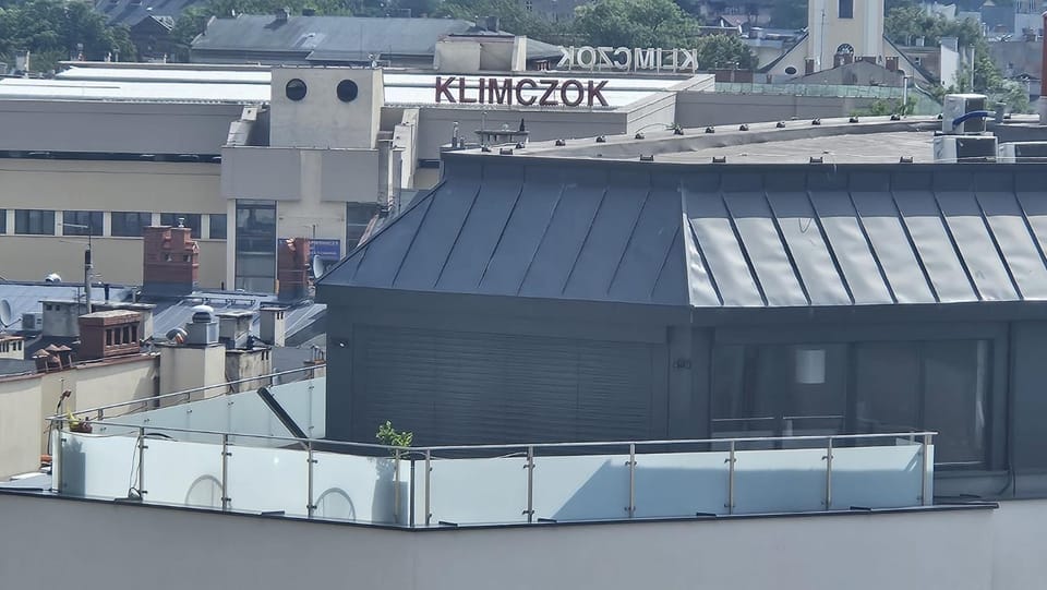 Property building, Neighbourhood, City view