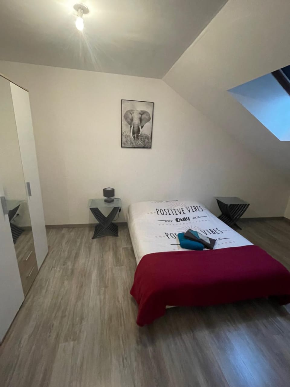 Le Familiale Wi-fi Netflix TV 4K climatisé Apartment in Bourgogne-Franche-Comté