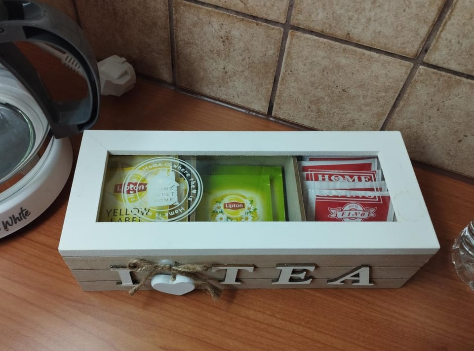 Coffee/tea facilities, Breakfast