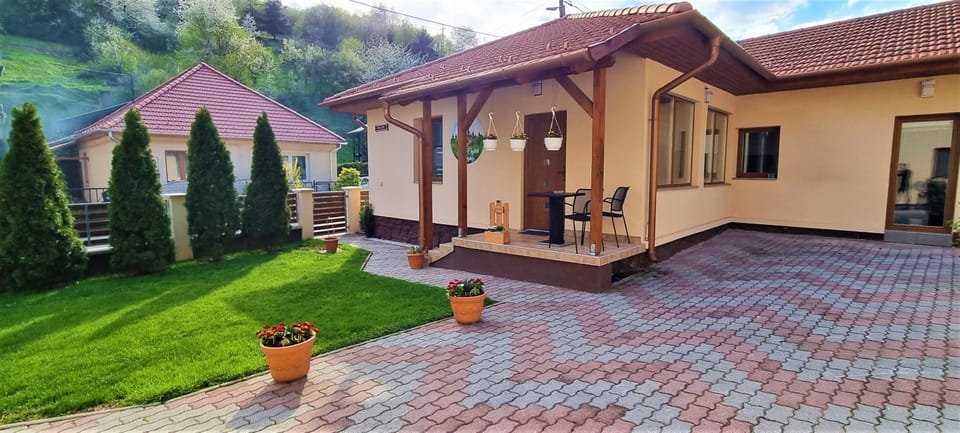 Garden view, Inner courtyard view