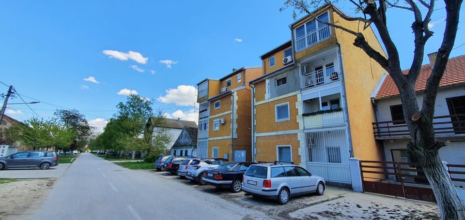 Property building, Neighbourhood, Street view