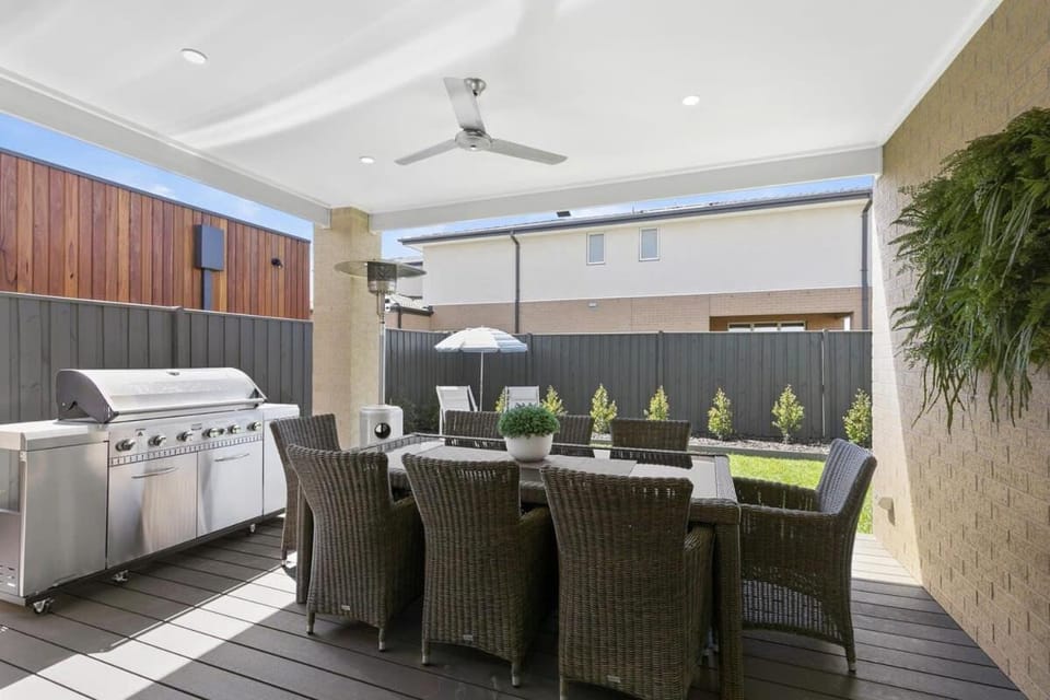 BBQ facilities, Seating area