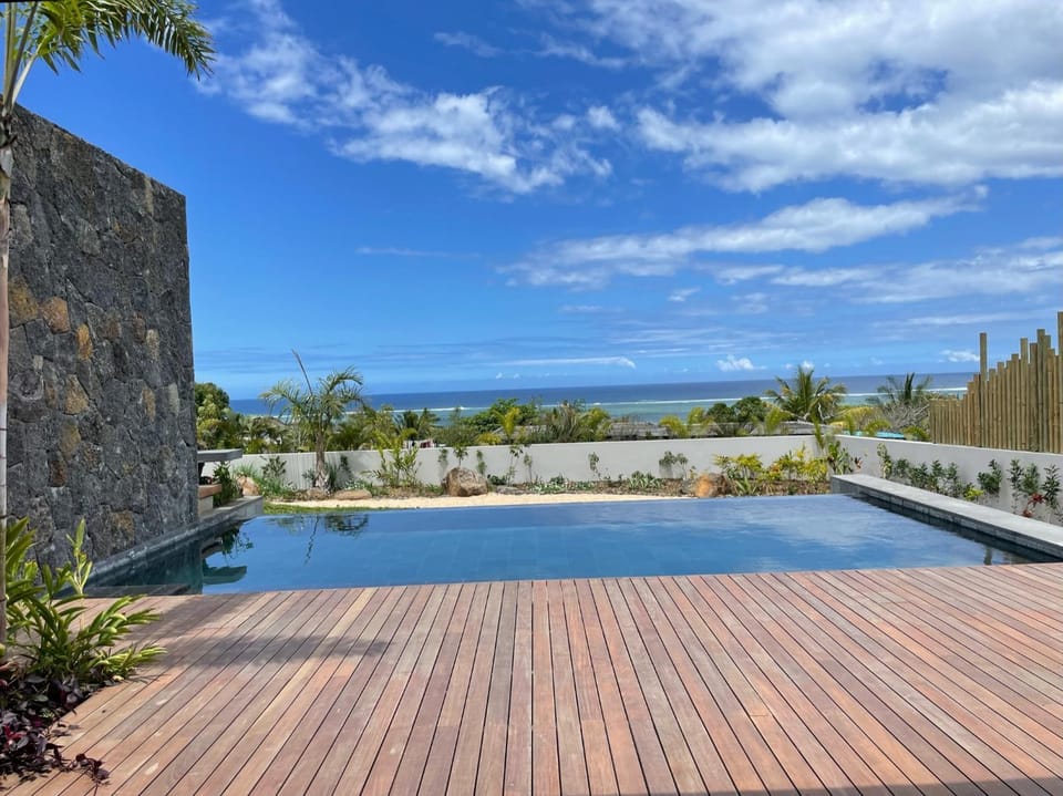 Natural landscape, View (from property/room), Pool view, Sea view, Swimming pool