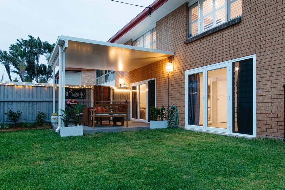 Property building, Patio, Garden