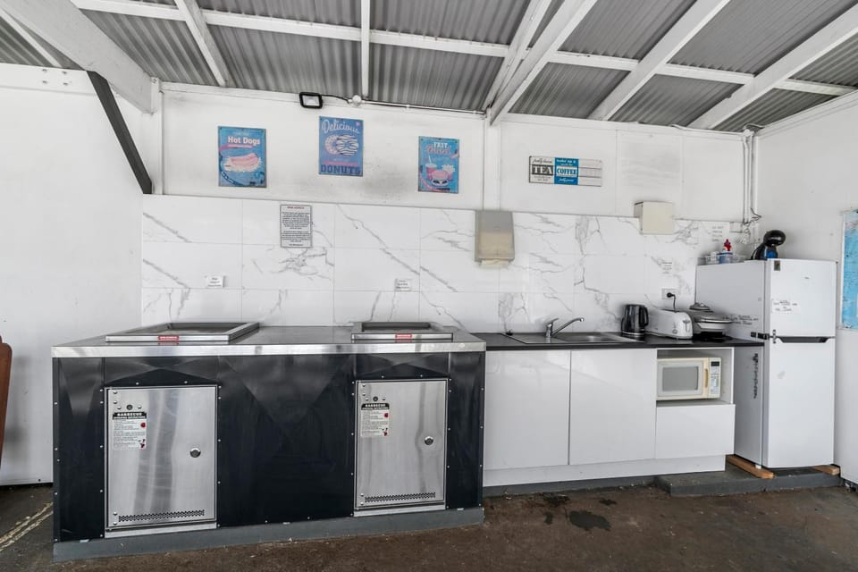 BBQ facilities, Kitchen or kitchenette, Kitchen or kitchenette