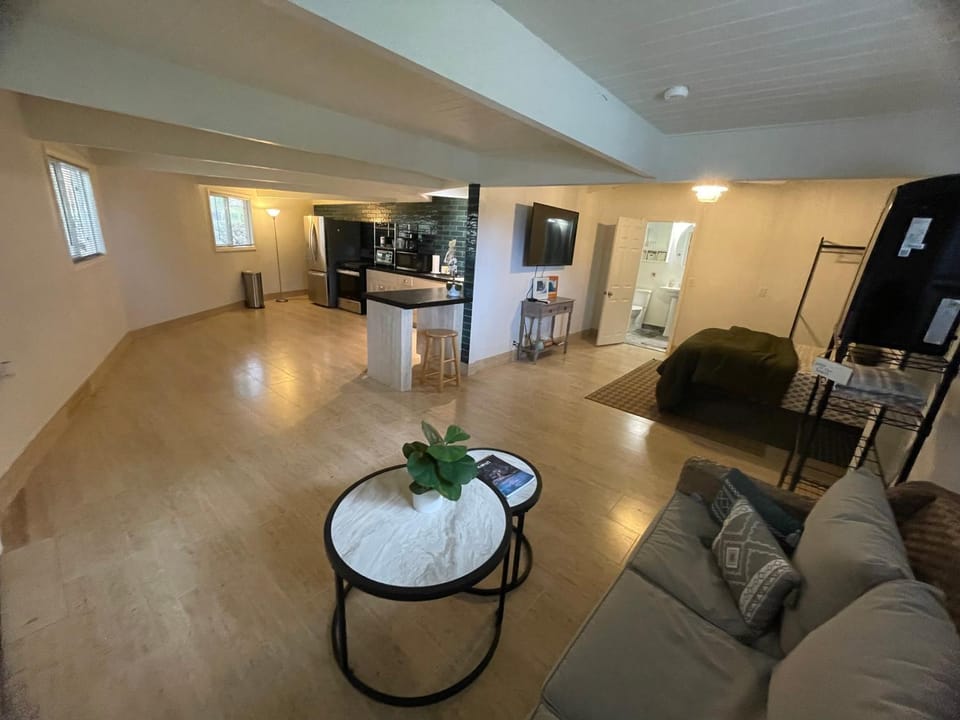 Hawaii Private Studio House in Honalo