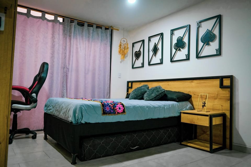 Acogedor loft frente al tranvía Apartment in Medellin