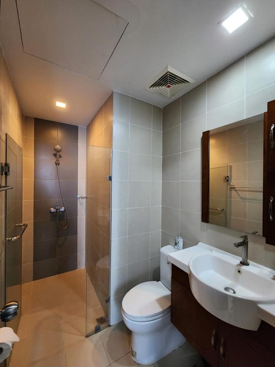 Shower, Toilet, Bathroom