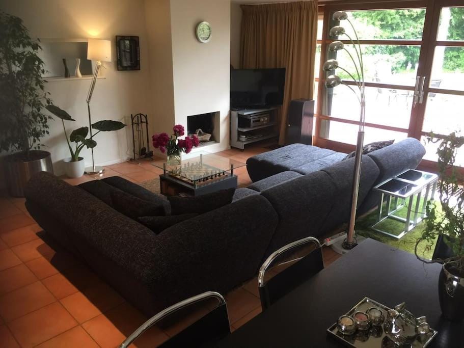 Near Amsterdam, The Hague, Leiden and North Sea House in South Holland (province)