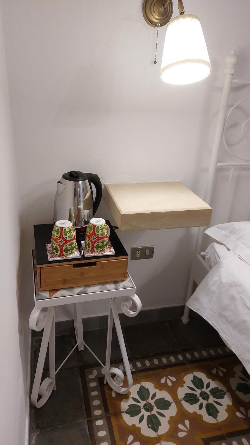 Coffee/tea facilities