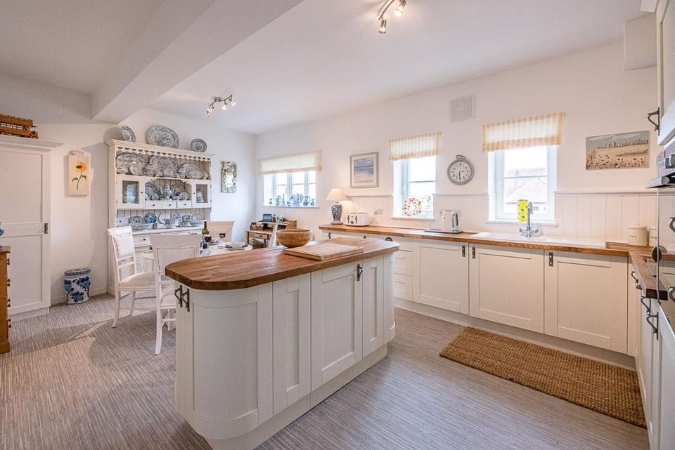 4 Ropers Court, Lavenham Apartment in Babergh District