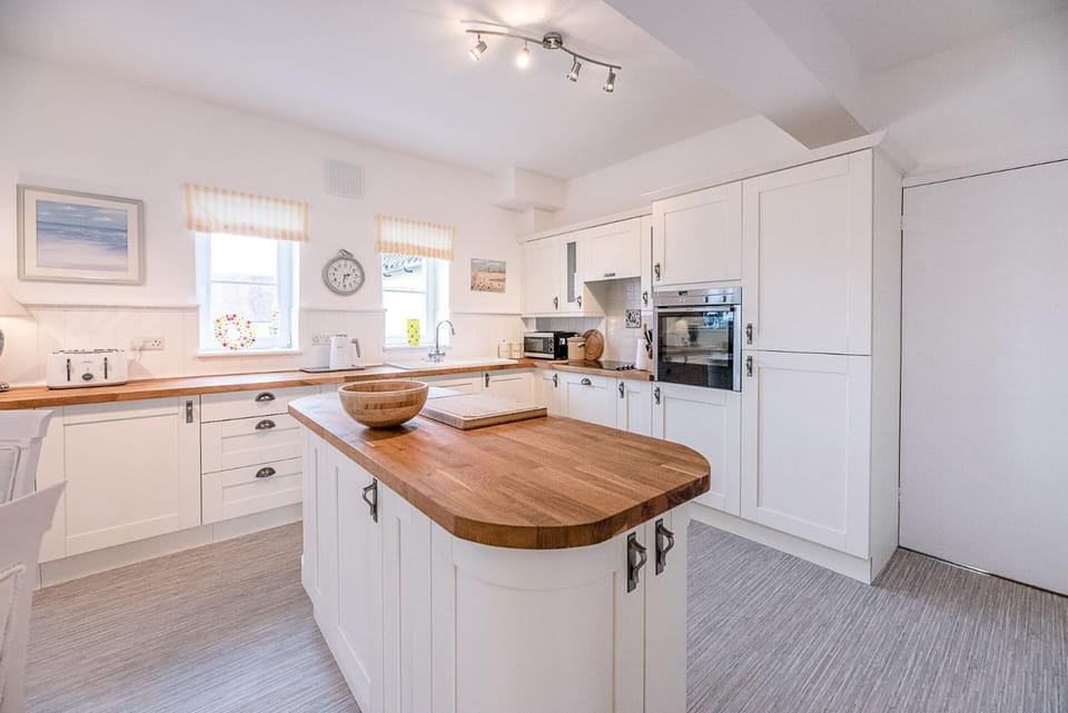 4 Ropers Court, Lavenham Apartment in Babergh District
