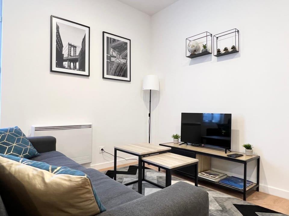 Communal lounge/ TV room