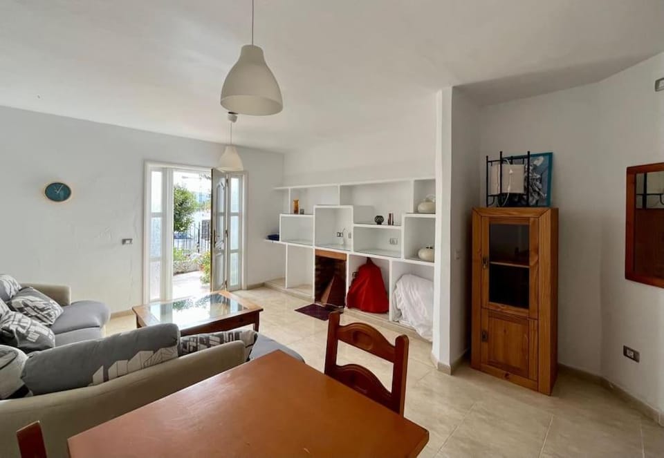 PLAYA CHICA apt with terrace 100 m from the sea Apartment in Puerto del Carmen