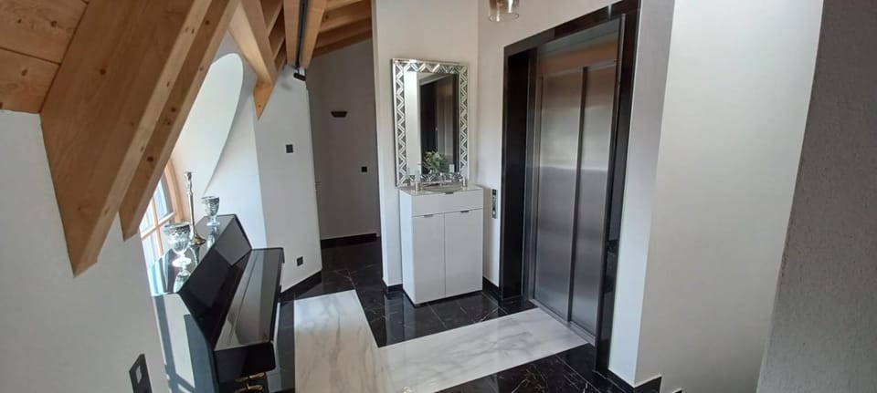 elevator