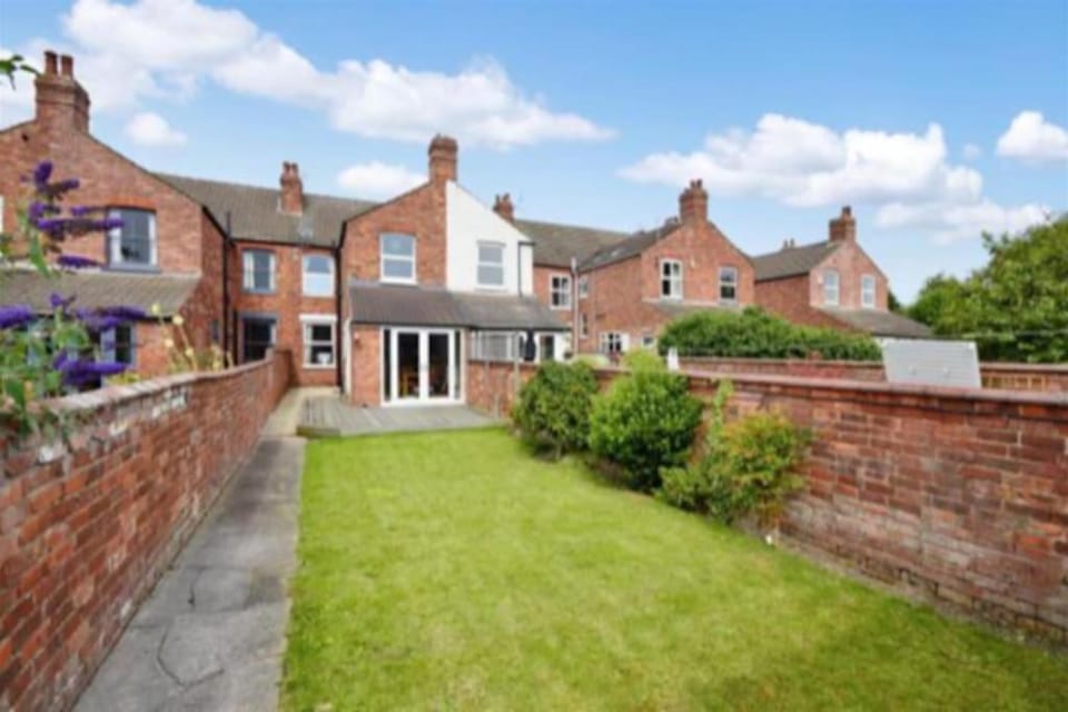 Spacious Victorian townhouse with Cathedral views House in Lincoln