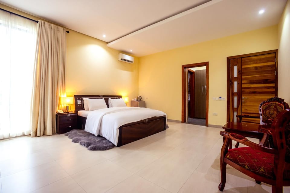 Rushmore - Luxury Suite Bed and Breakfast in Lagos, Nigeria