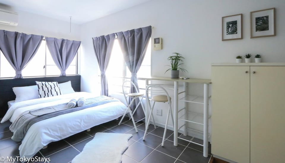 Bed, Photo of the whole room, Bedroom, air conditioner