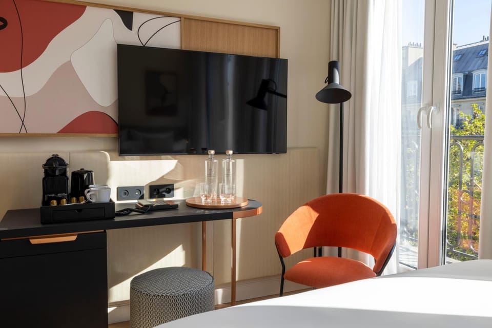 TV and multimedia, Bedroom, hair dresser