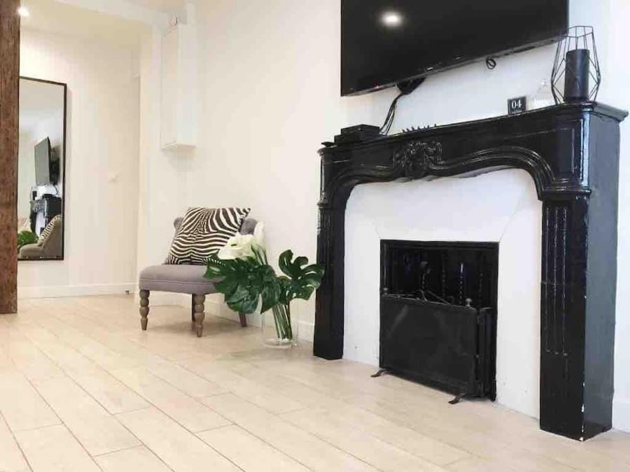 Central Apartment in the heart of the Marais With Air Conditioning Apartment in Paris