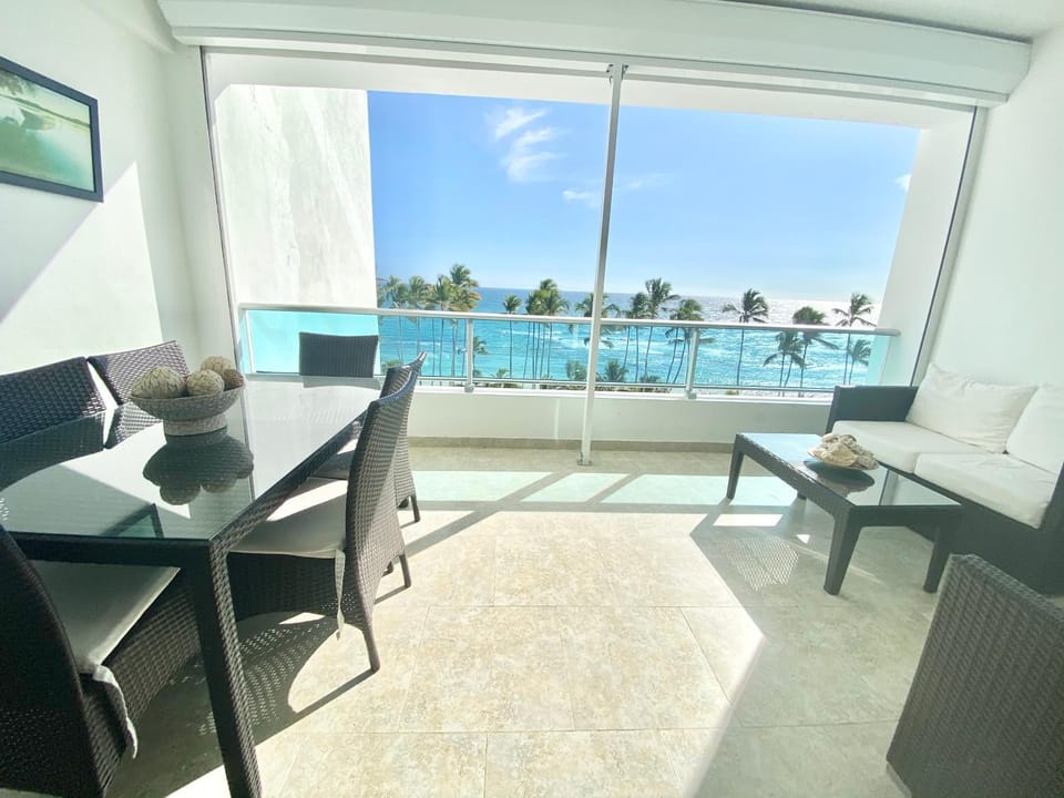 View (from property/room), Balcony/Terrace, furniture